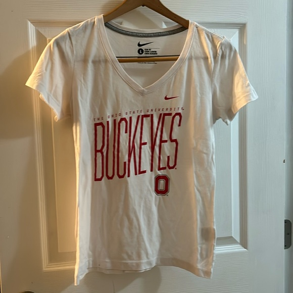 Nike Large Slim Fit Ohio State T-Shirt - Picture 1 of 4